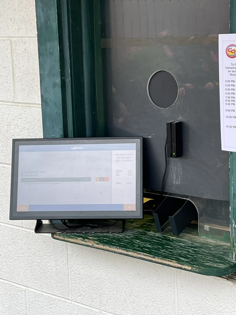 photo of chainway scanner with buttons labeled