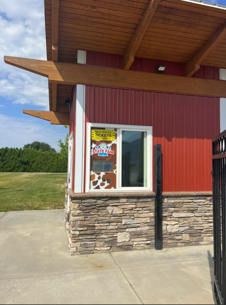 photo of chainway scanner with buttons labeled