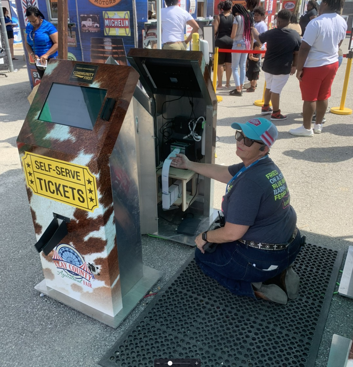 photo of chainway scanner with buttons labeled