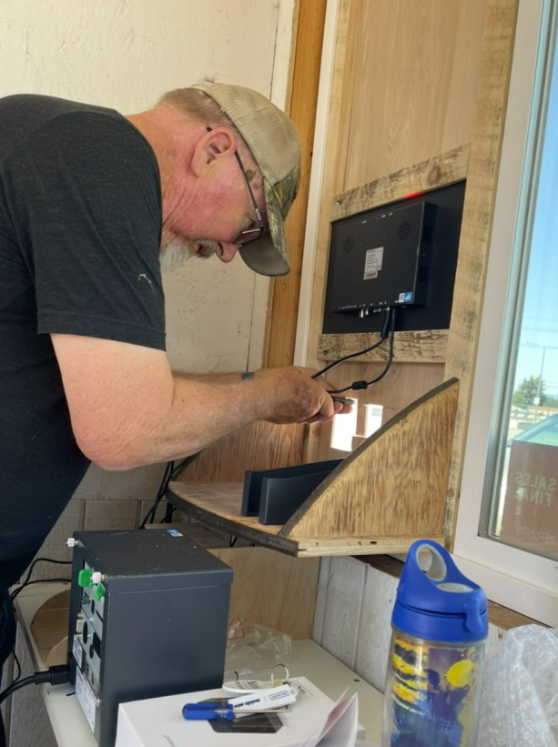 photo of chainway scanner with buttons labeled