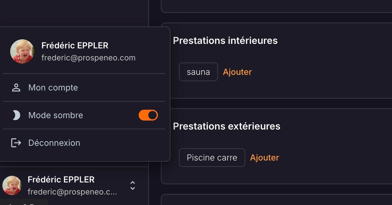 Le menu qui s'ouvre au clic sur votre nom : « Mon compte », l'interrupteur « Mode sombre » (allumé, en orange) et « Déconnexion ».