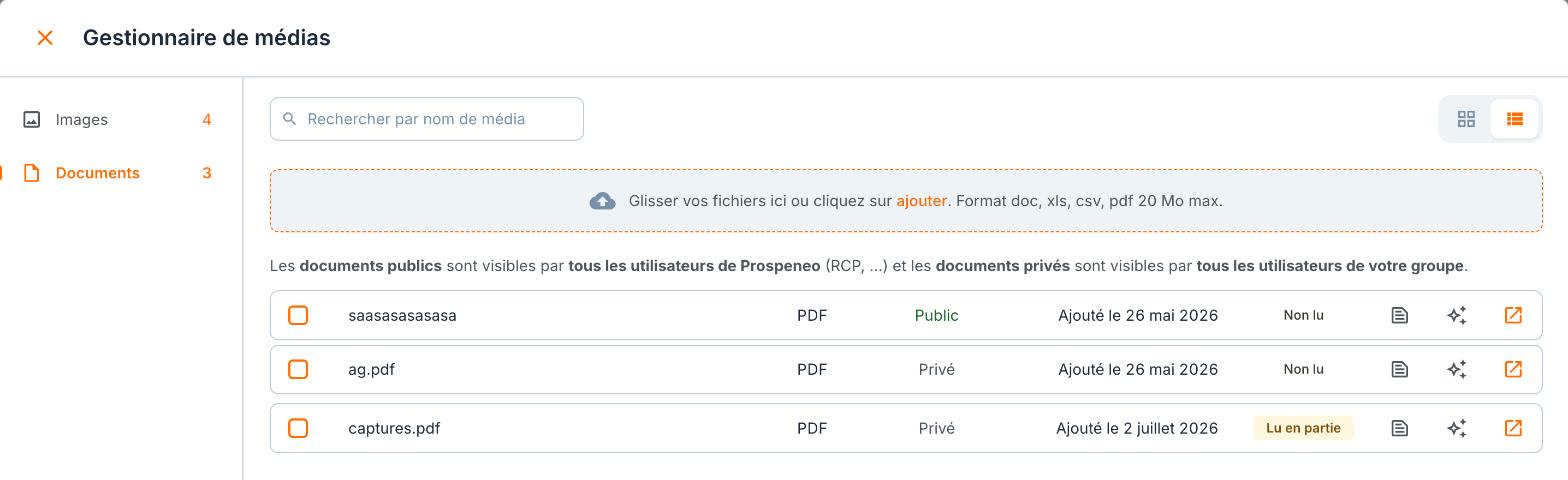 Les documents d'un immeuble : chacun est marqué Public ou Privé.