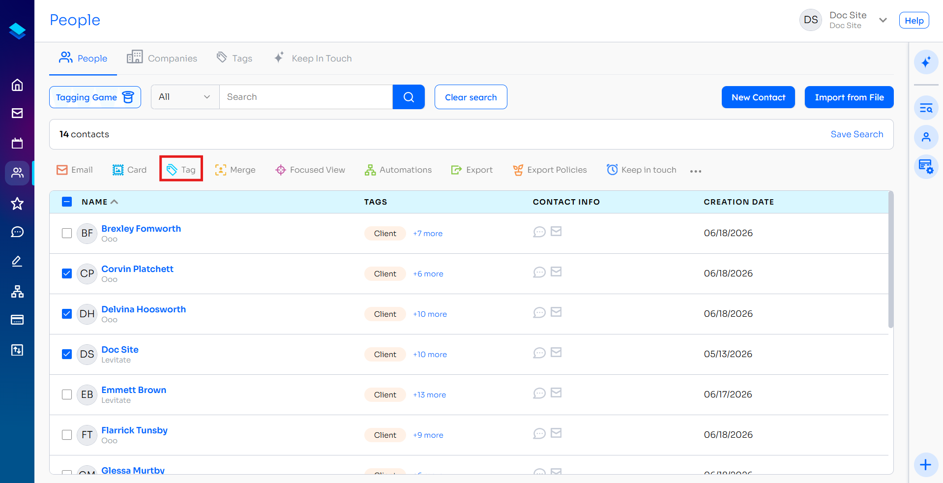 People page with contacts selected and the Tag button highlighted in the action bar