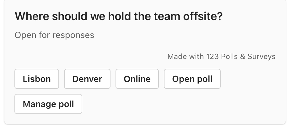 A poll card in the meeting chat with answer buttons, Open poll and Manage poll