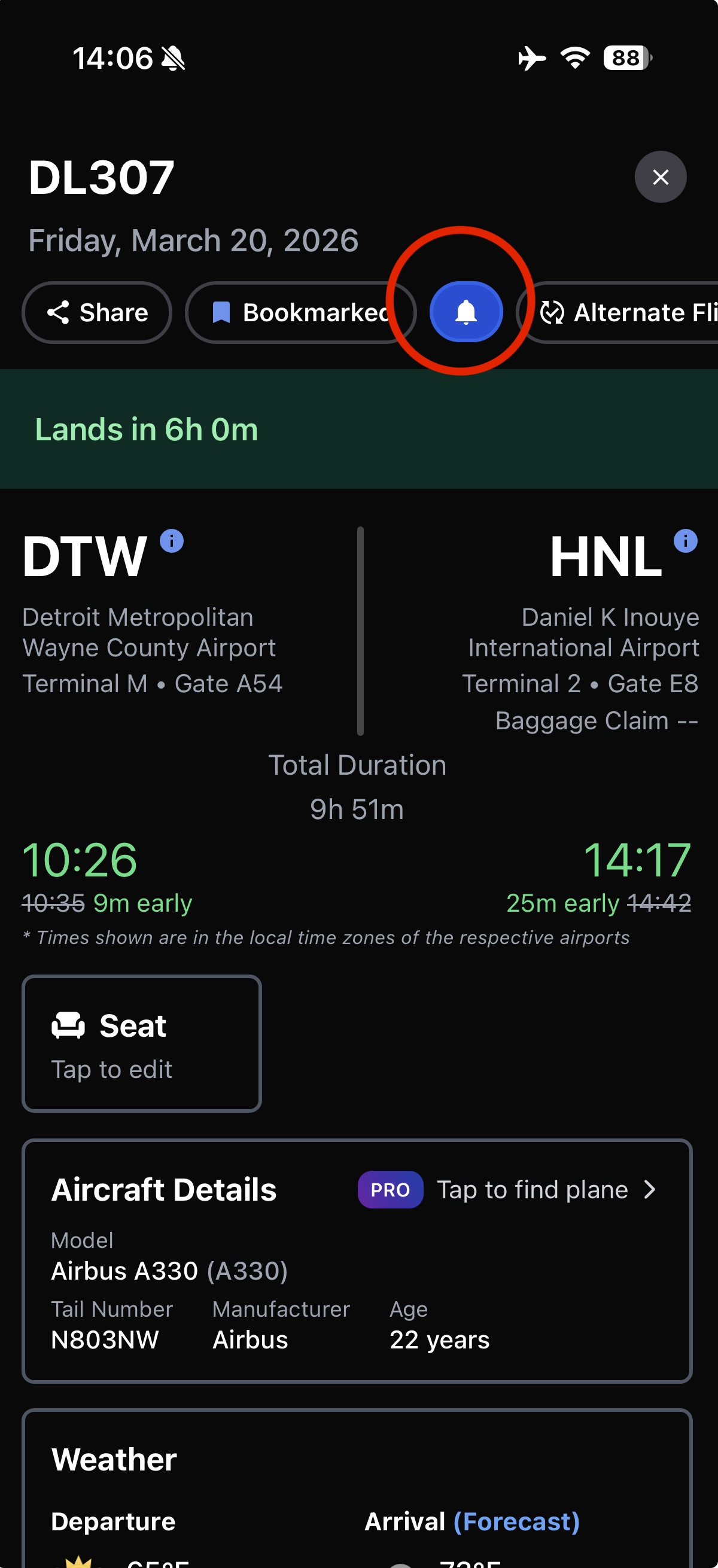 NavPort flight status page, with the notification toggle circled