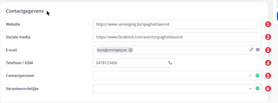 De kaart Contactgegevens met website, sociale media, e-mail, telefoon en de personen