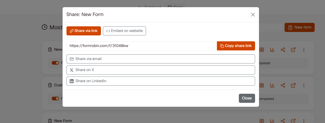 Share dialog modal showing form URL, copy link button, and social sharing options