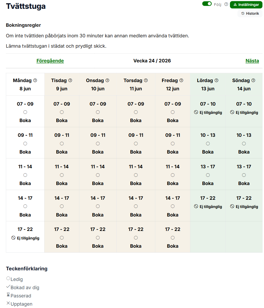 Bokningskalender där olika veckodagar har olika passlängder och bakgrundsfärg