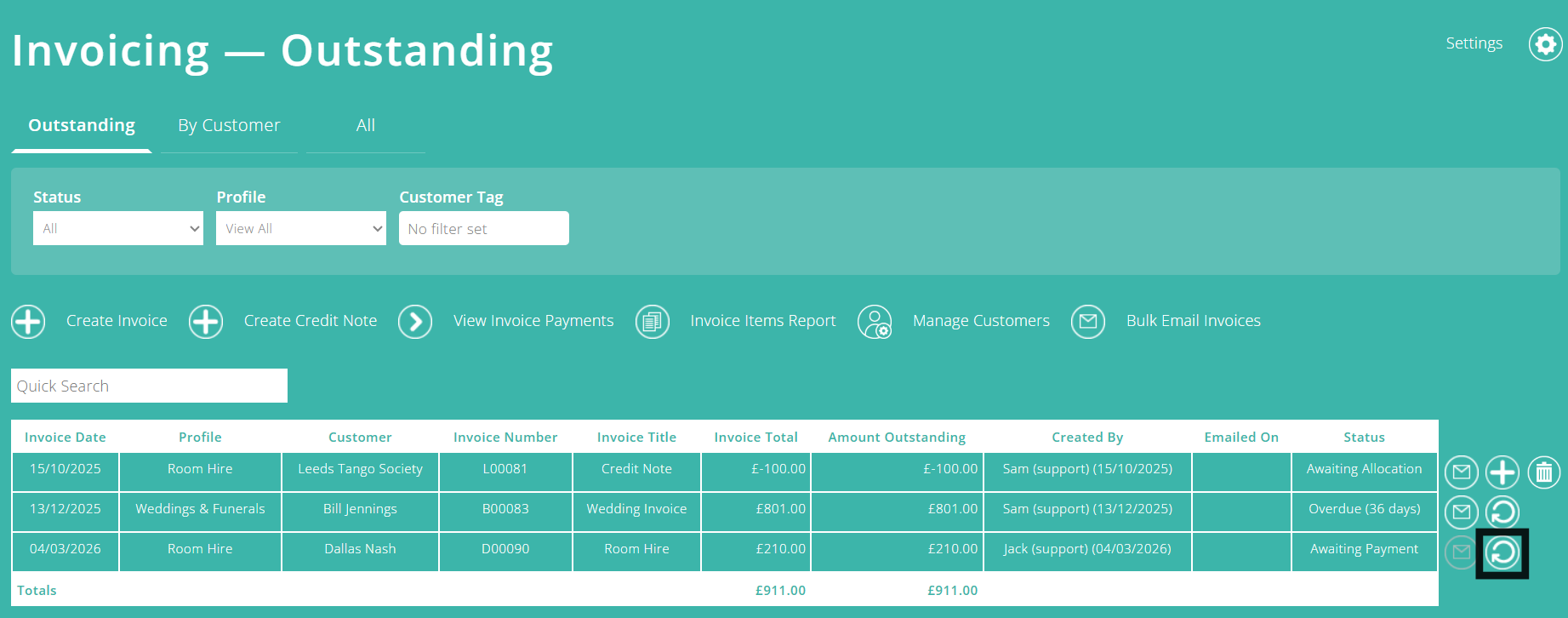 ExpensePlus screenshot of Invoicing module, highlighting the 'Change Invoice status' button