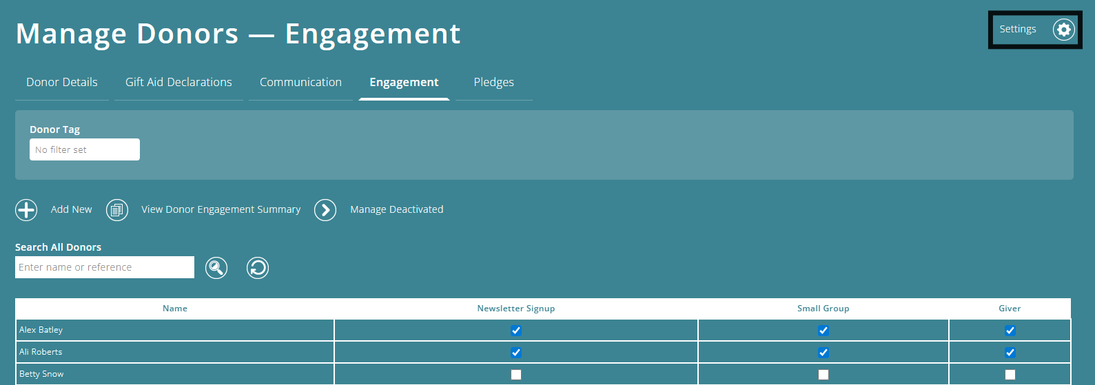 ExpensePlus Manage Donors screen highlighting the Settings icon in the top right