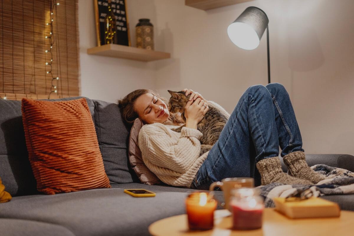 tenant pets emotional support animal in her apartment
