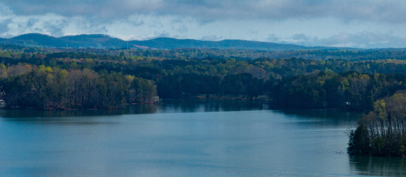 Lake Lanier with mountains in the background