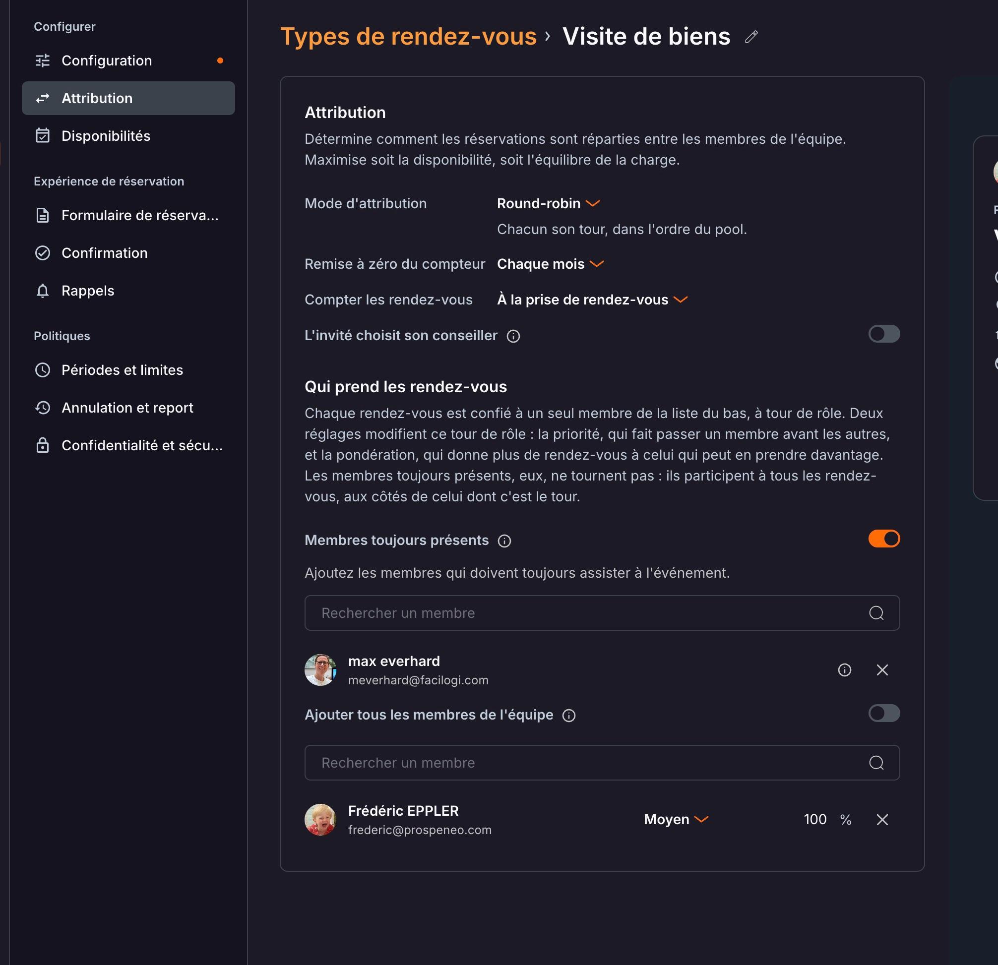 L'onglet « Attribution » : « Mode d'attribution » Round-robin, « Remise à zéro du compteur », « Compter les rendez-vous », les membres toujours présents et, pour chaque membre, sa priorité et sa pondération.
