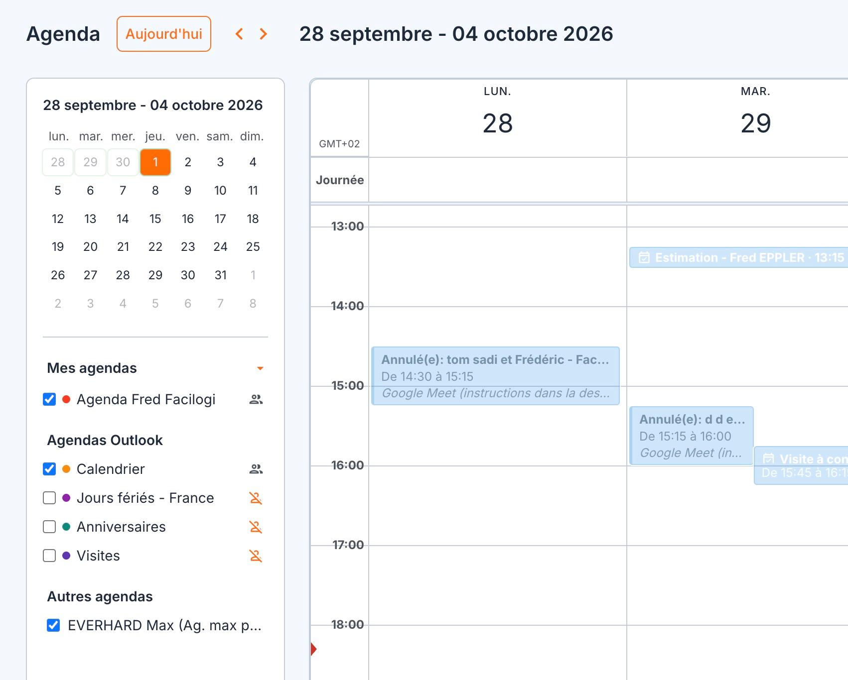 L'agenda : à gauche « Mes agendas », les « Agendas Outlook » avec l'icône de partage, et l'agenda d'un collègue sous « Autres agendas ».