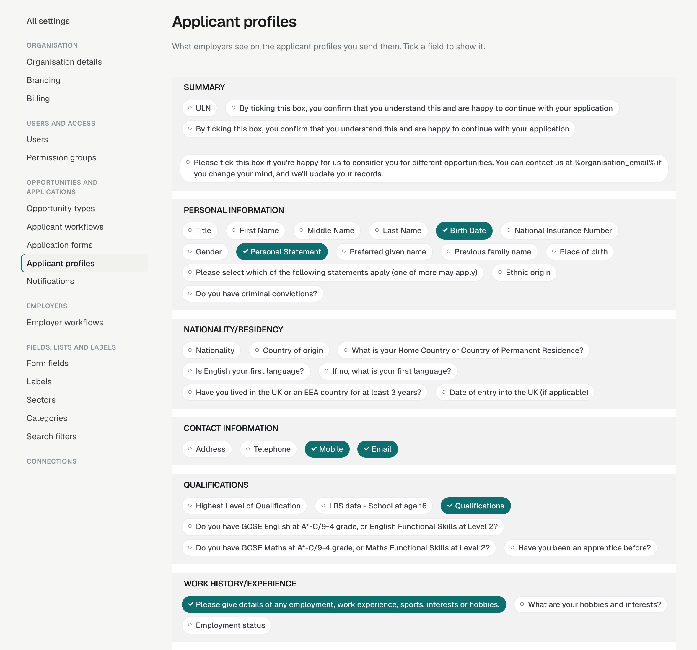 Settings → Applicant profiles, with fields grouped by panel, some ticked, the Apply changes button and the Applicant Profile order box below.