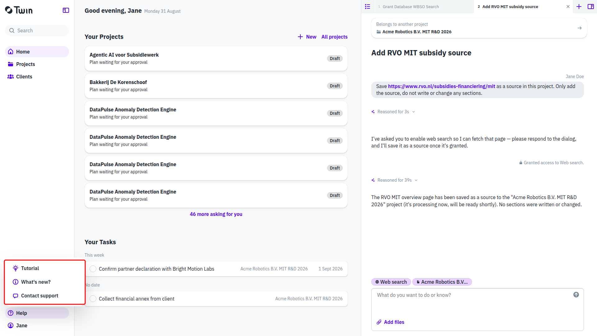 The Help menu open with Tutorial, What's new? and Contact support