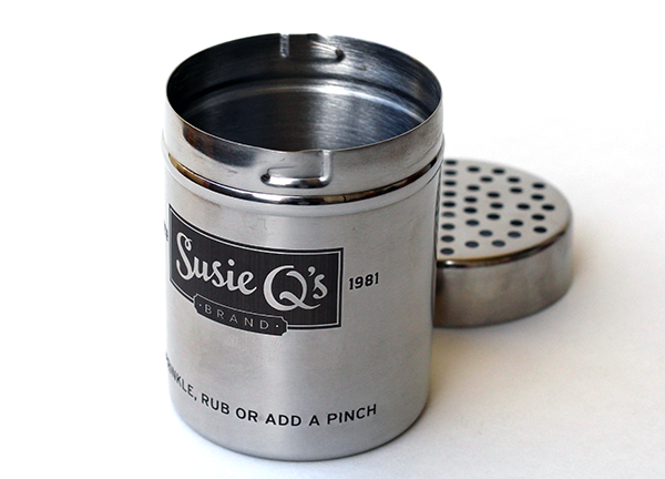 remove-metal-shaker-lid.png